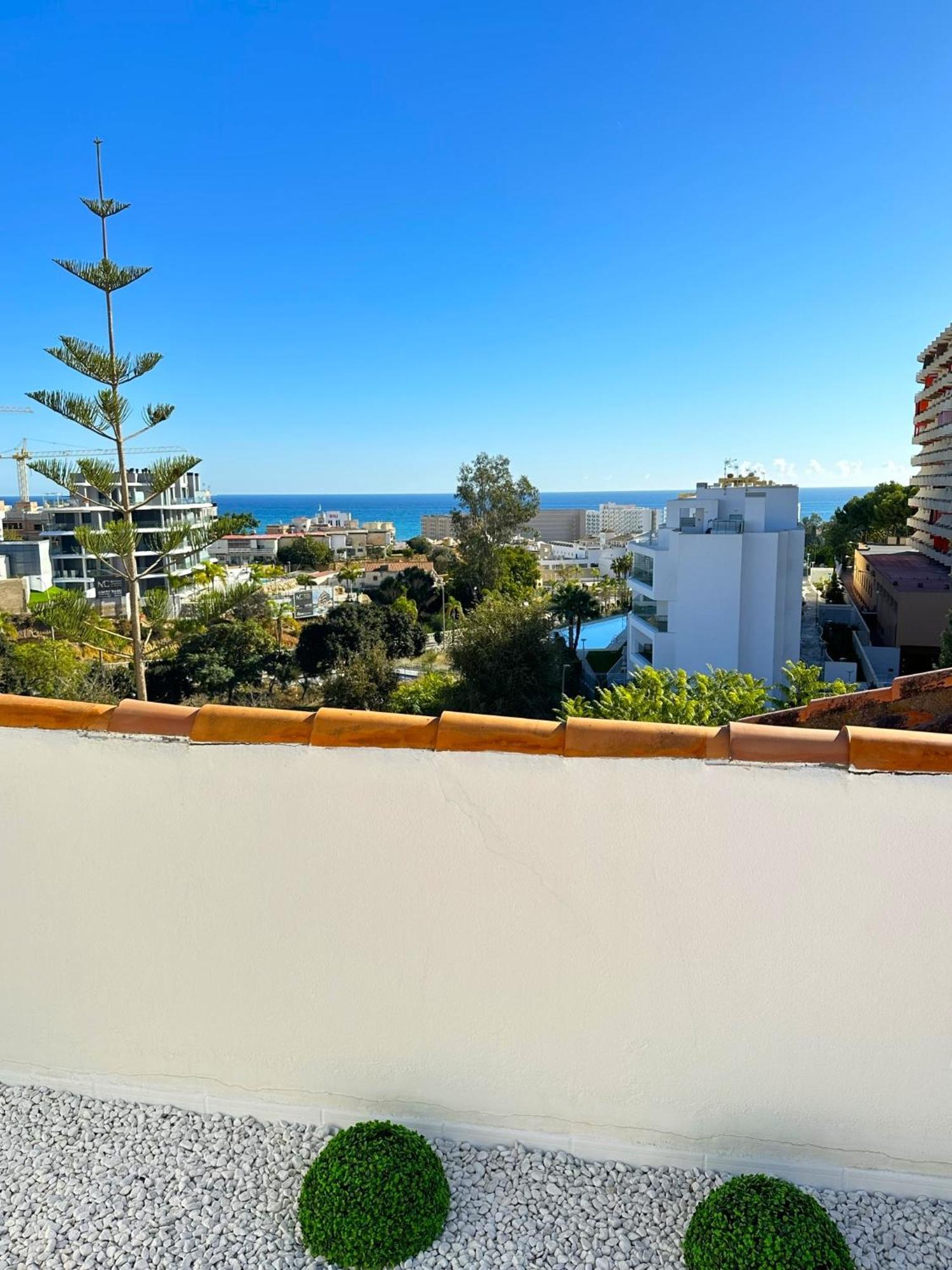 2 Bed Penthouse With Sea View Apartment ตอร์เรโมลิโนส ภายนอก รูปภาพ